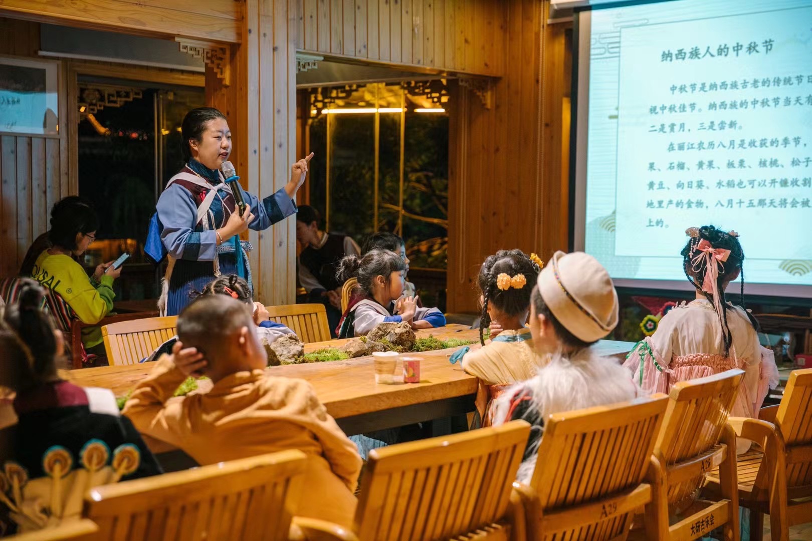 丽江radio共建书香社会共享现代文明全民阅读书香丽江宣科书房让书香